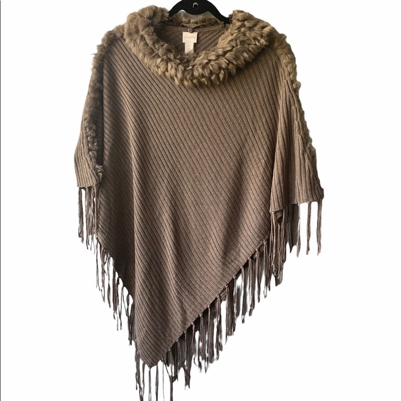 NWT Chico's Taupe Faux Fur Detachable Collar Frayed Poncho, Sz. O/S (One Size) - Picture 4 of 11